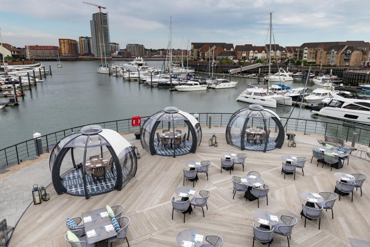 Harbour Hotel & Spa Саутхамптън Екстериор снимка The Deck at Gunwharf Quays