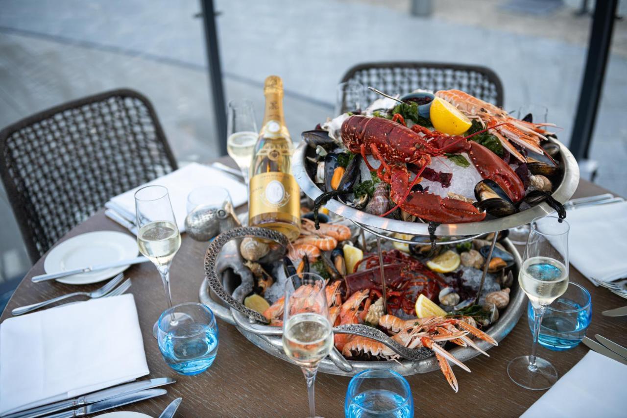 Harbour Hotel & Spa Саутхамптън Екстериор снимка Seafood platter