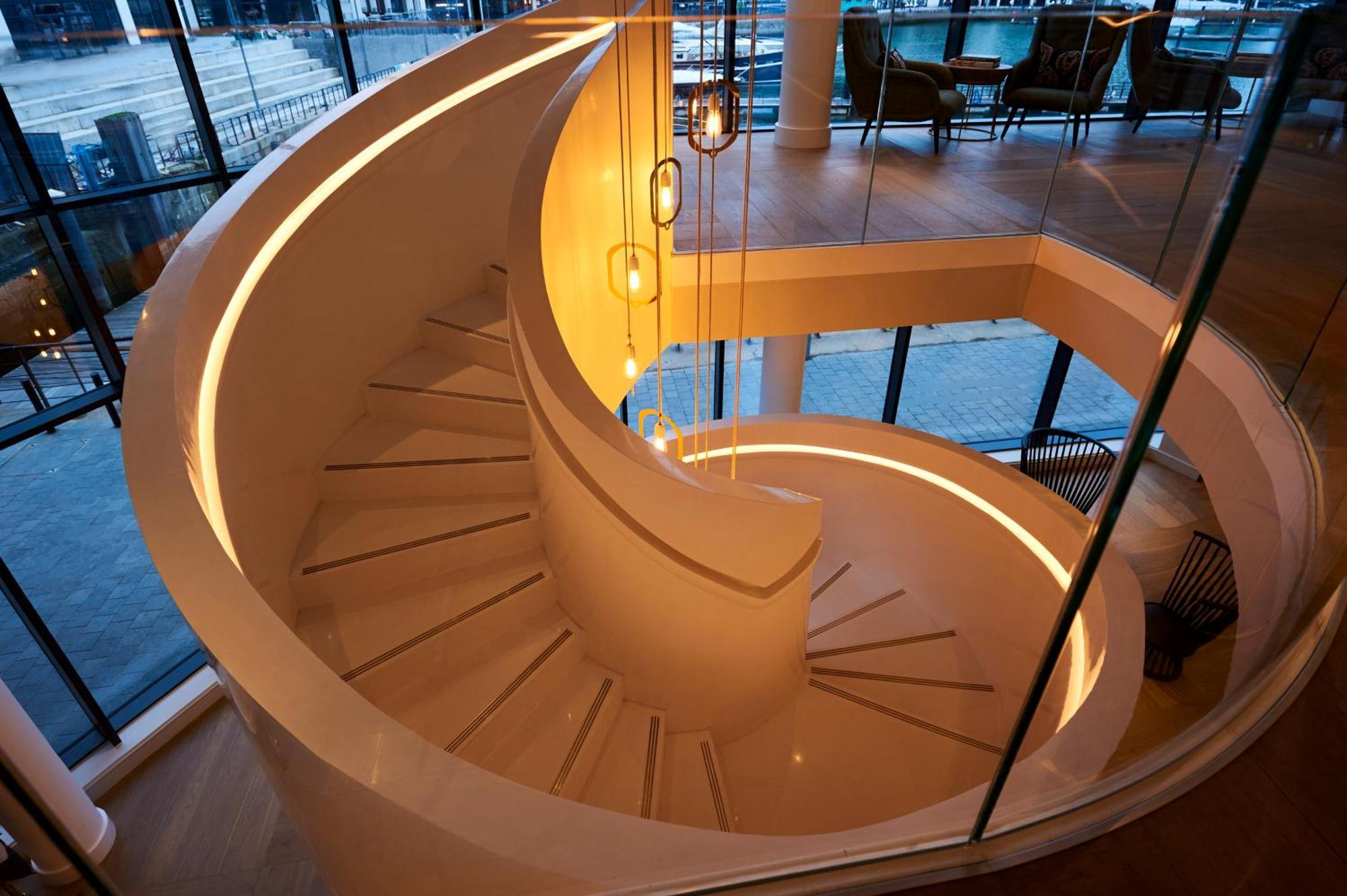 Harbour Hotel & Spa Саутхамптън Екстериор снимка Spiral staircase at the National Museum of Scotland
