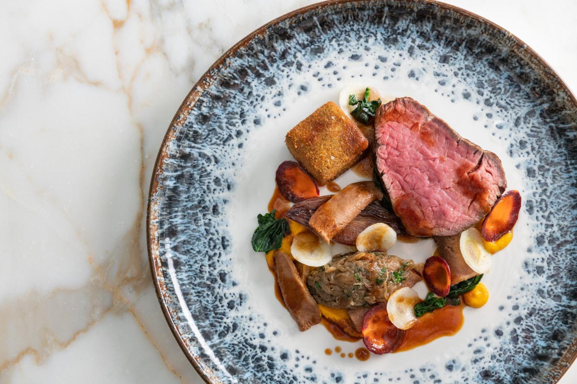 Harbour Hotel & Spa Саутхамптън Екстериор снимка A modern British dish of beef and mushrooms